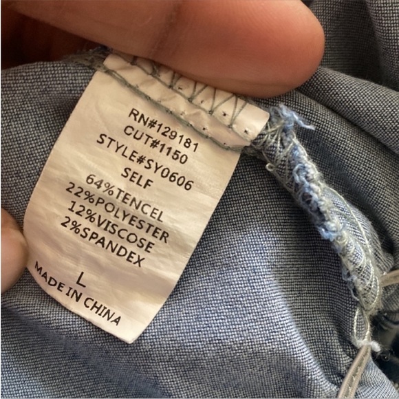 Ruffled and Ruching Denim Crop Top with Zipper - Picture 15 of 15